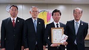 2017com03.jpg